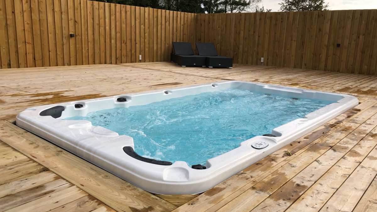 Levering af swimspa Aquatic 1 fra Passion Spa