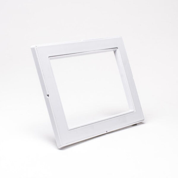 Standard skimmer flange Welldana skimmer.